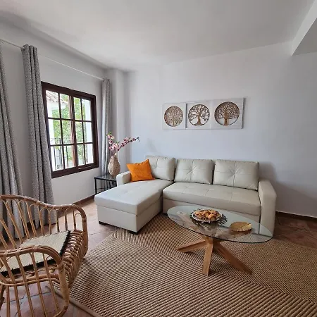 Castillo Apartment Marbella